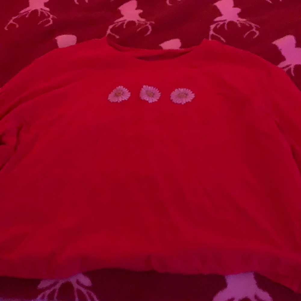 red crop top with little flowers super cute and girly!